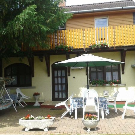 Sarkadi Apartman Hajdúszoboszló المظهر الخارجي الصورة